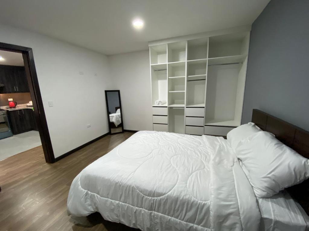 Lindo Departamento Con Vista Increible A Cuenca Apartment Exterior photo